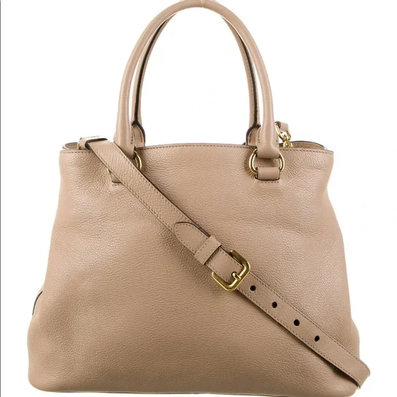 Prada bag - Picture 3 of 5